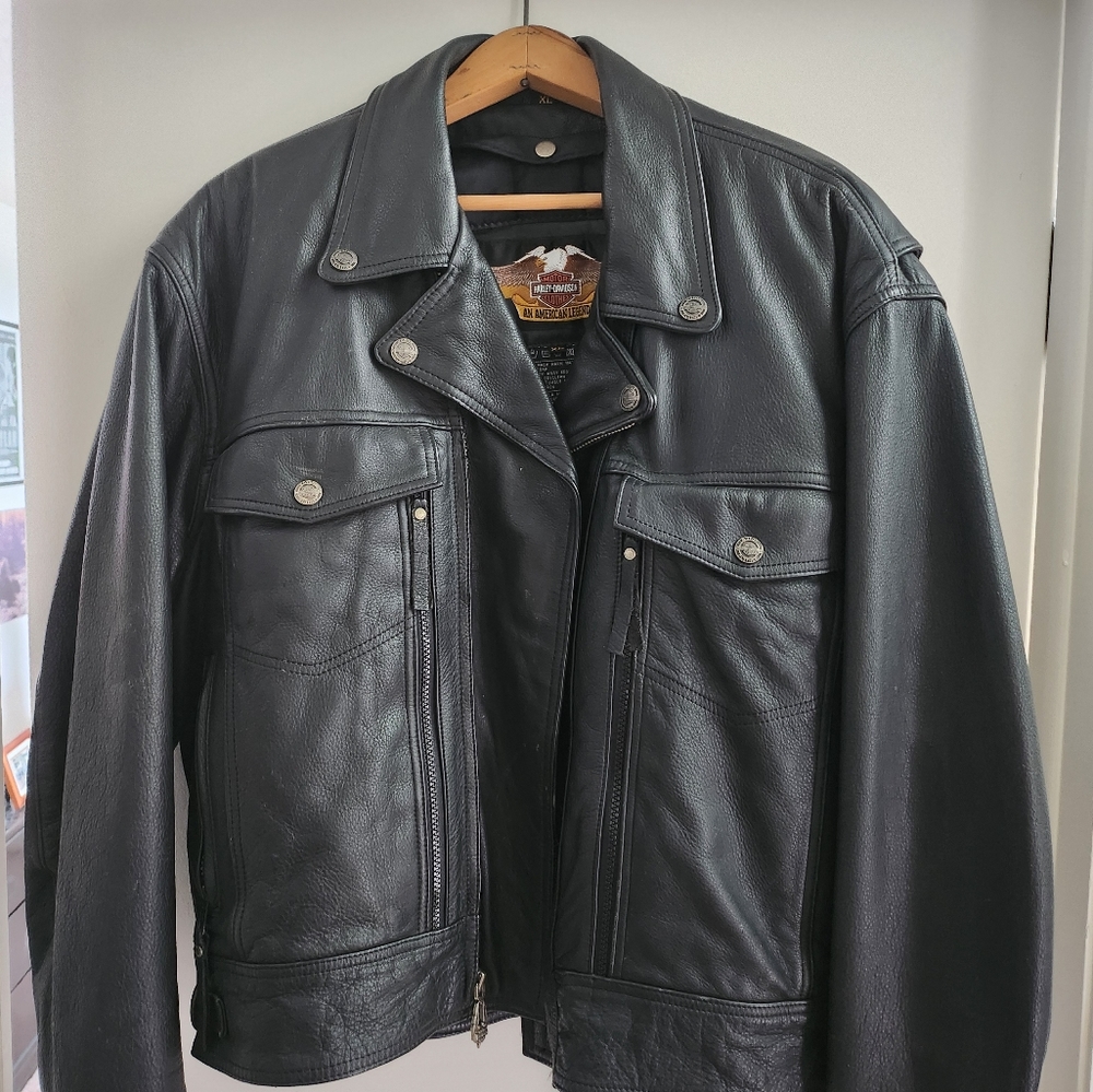 1998 Harley Davison leather jacket